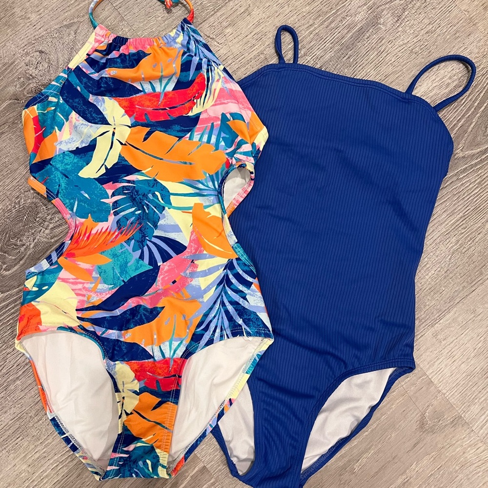 2 Old Navy swimsuits